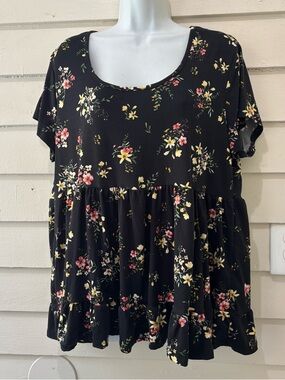 🔥5 for $25🔥 Women’s Plus Size Black Floral Scoop Neck Peplum Babydoll Top
